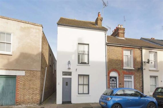 2 Bedroom Maisonette